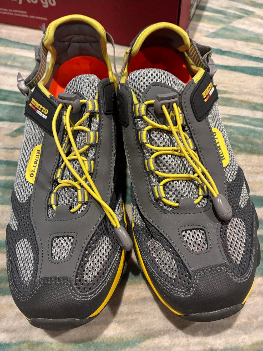 Humtto outdoor Men's Gray & Yellow Athletic Sandals, water shoes